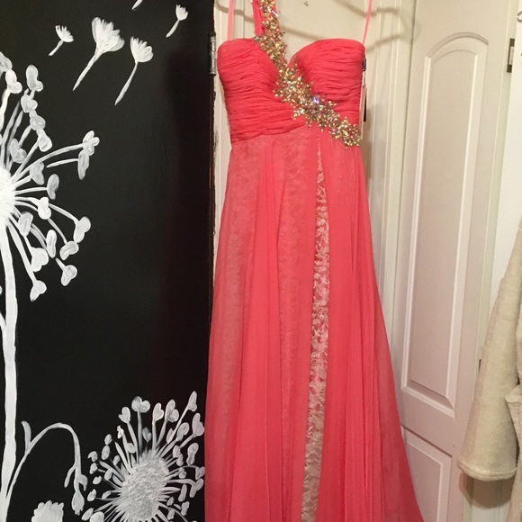 Coral pink prom dress - Picture 1 of 2